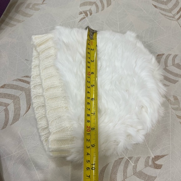 Winter hat for women - Picture 6 of 7